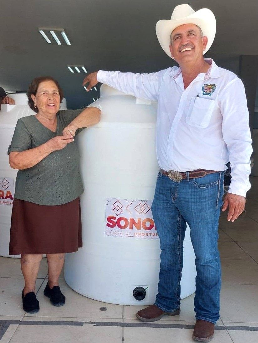 ENTREGA DE TINACOS BENEFICIA A FAMILIAS DE TEPACHE