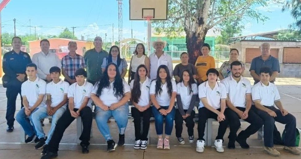 SE LLEVA A CABO BANDERAZO DE INICIO DE CICLO ESCOLAR DEL TELEBACHILLERATO COMUNITARIO